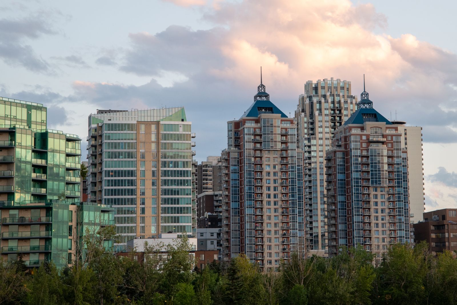 Bridgeland Neighbourhood Guide